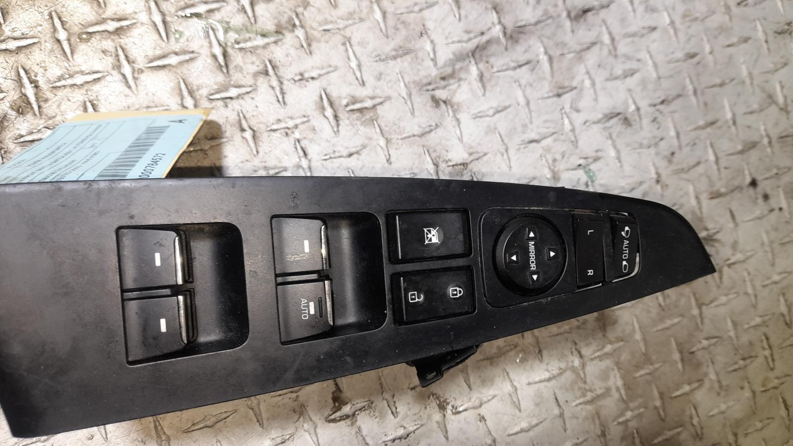 View Auto part Pwr Dr Wind Switch Hyundai Tucson 2017