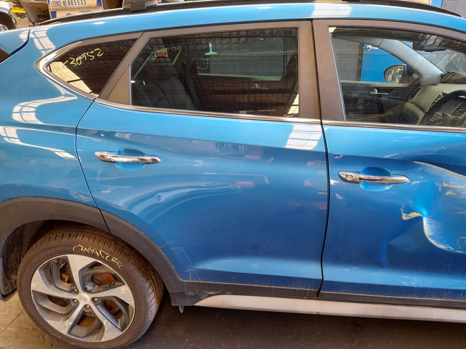 View Auto part Right Rear Wnd Reg/Motor Hyundai Tucson 2017