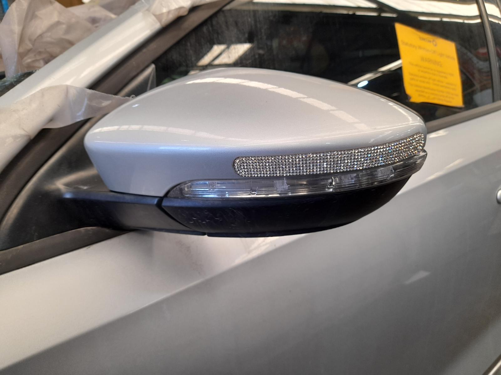 View Auto part Left Door Mirror Volkswagen Jetta 2015