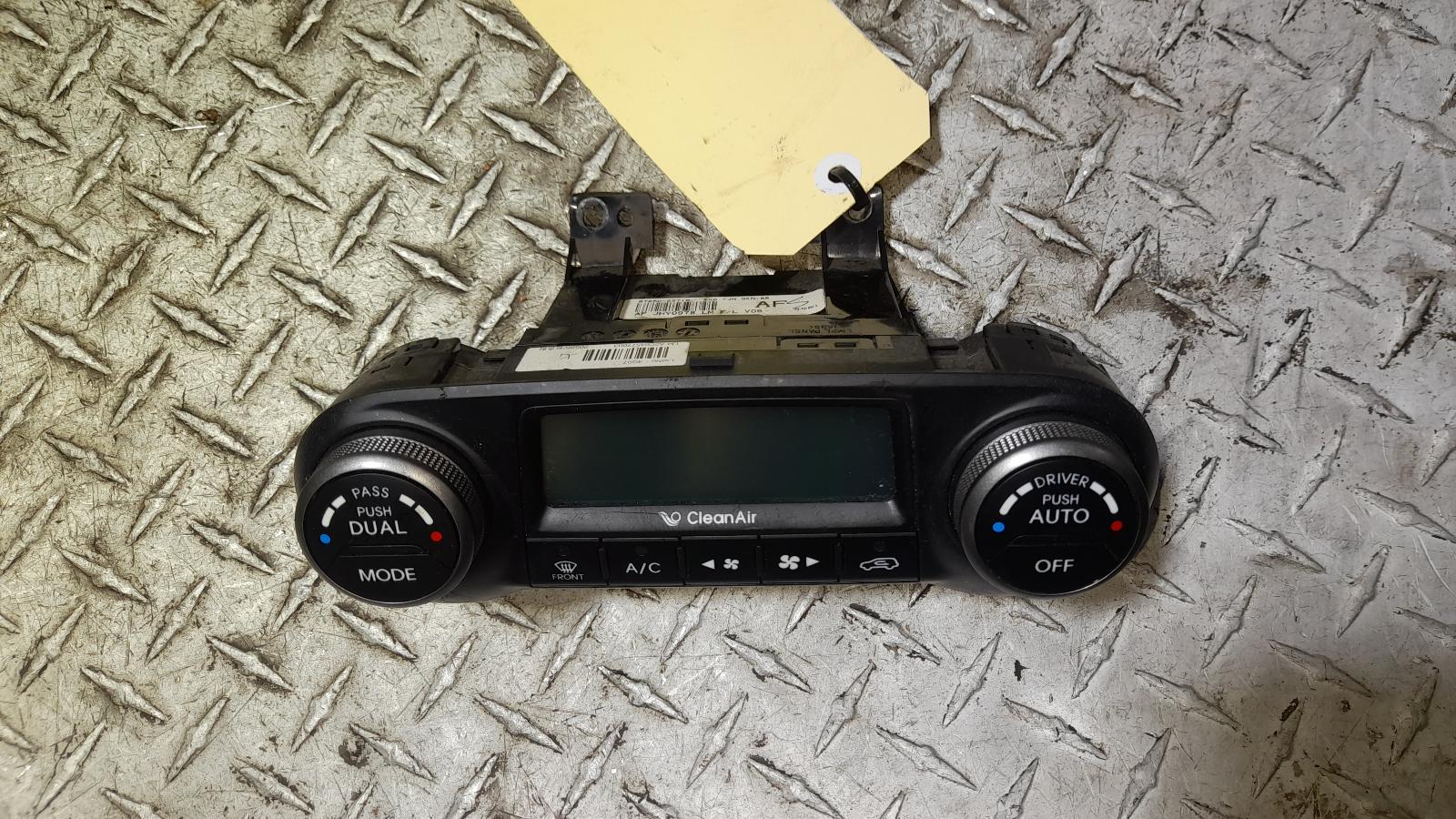 View Auto part Heater/Ac Controls Hyundai Ix35 2014