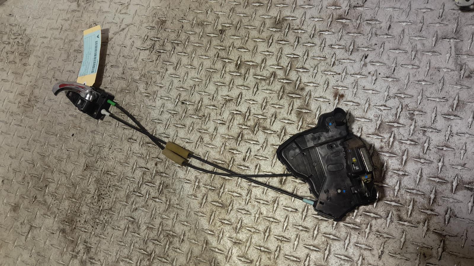 View Auto part Door/Boot/Gate Lock Toyota Camry 2010