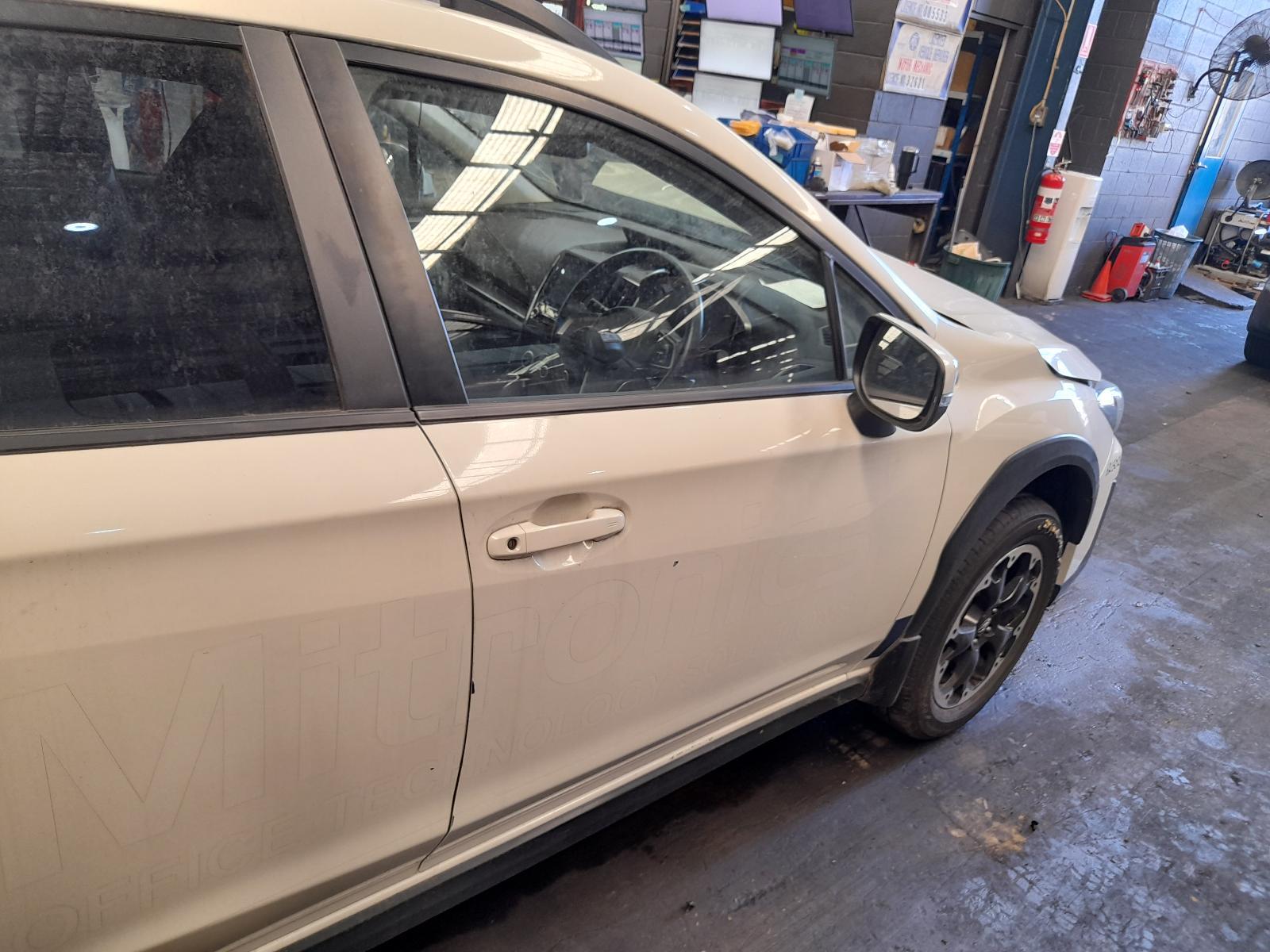 View Auto part Right Front Door Subaru Xv 2022