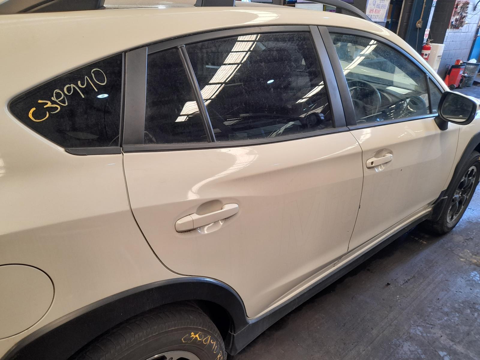 View Auto part Right Rear Door Sliding Subaru Xv 2022