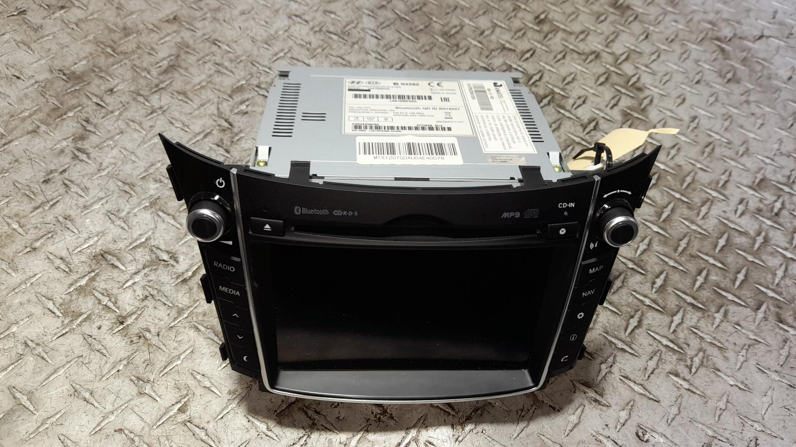 View Auto part Radio/Cd/Dvd/Sat/Tv Hyundai I30 2014