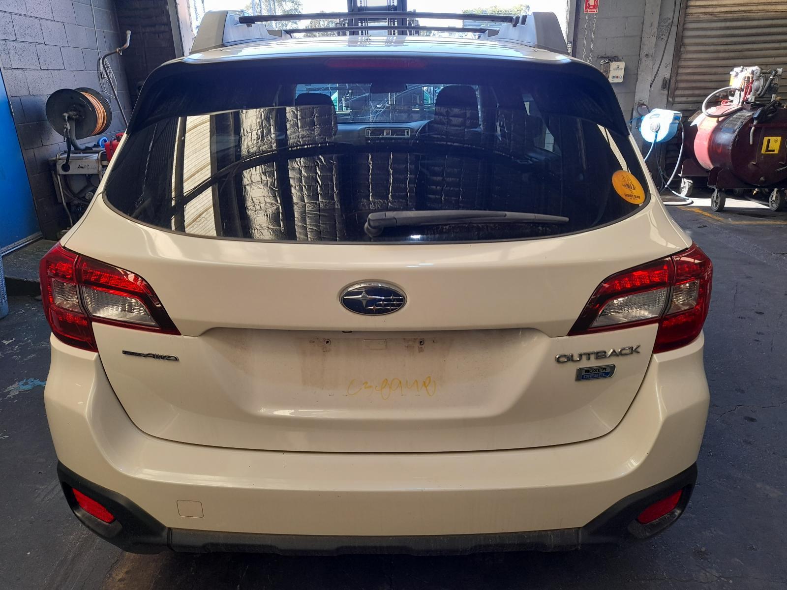 View Auto part Rear/Tailgate Glass Subaru Outback 2019