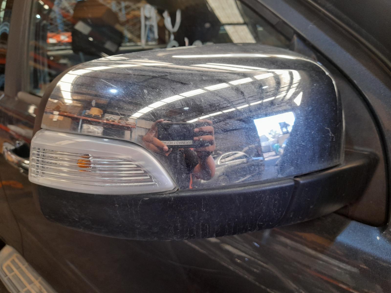 View Auto part Right Door Mirror Ford Ranger 2016