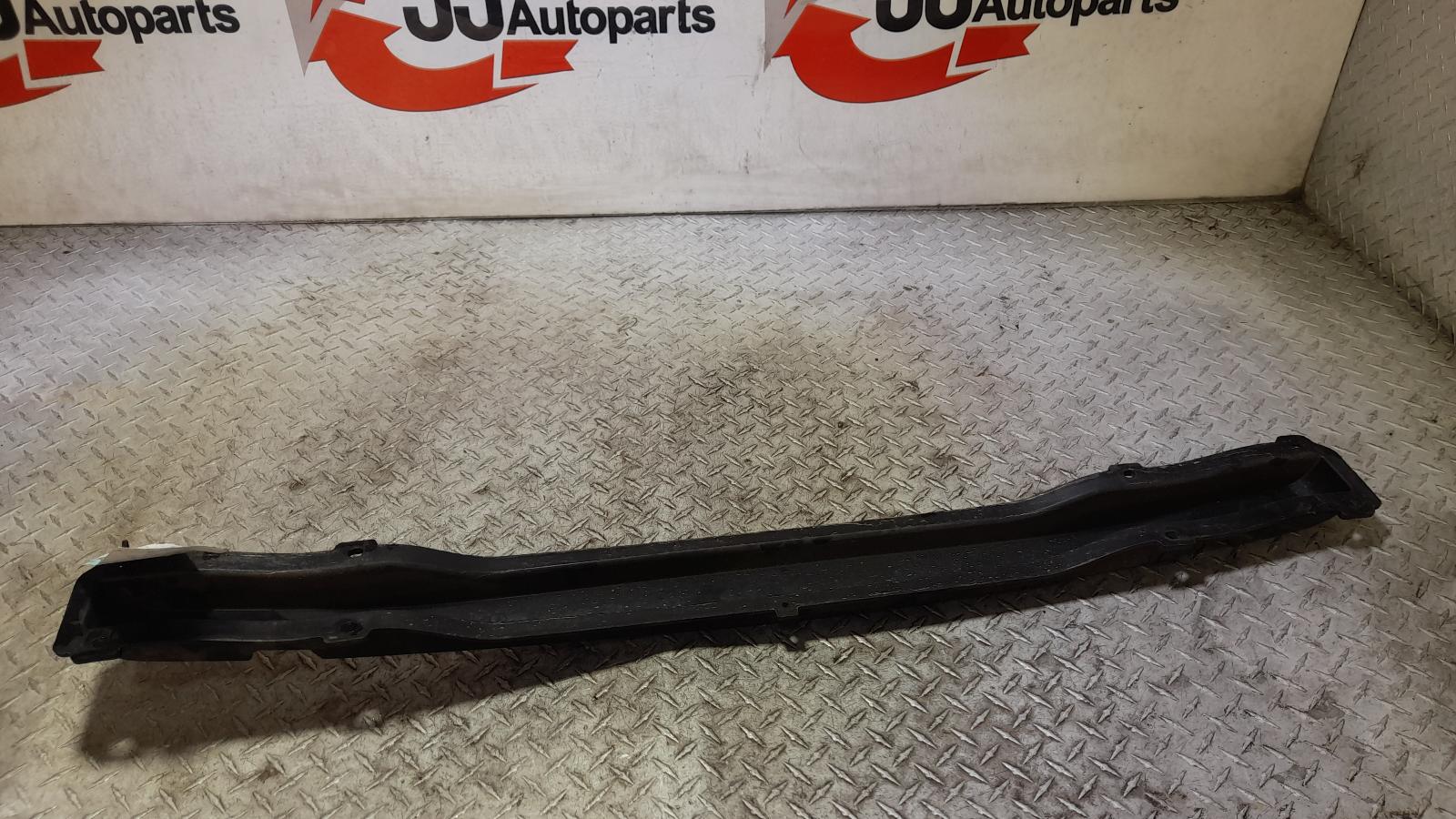 View Auto part R/Bar Bracket/Reinfo Mg Mg3 2021