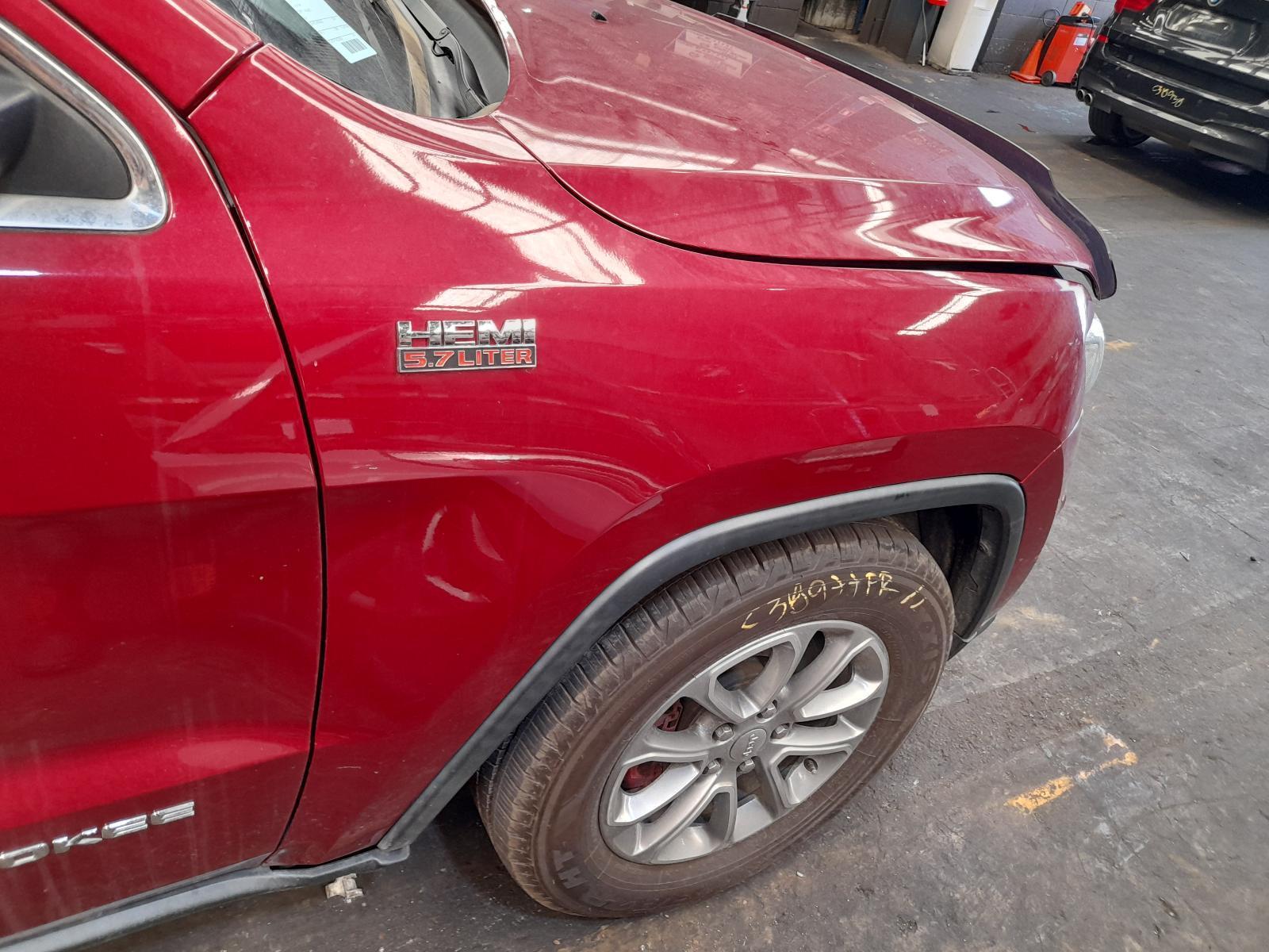 View Auto part Right Guard Jeep Grandcherokee 2014