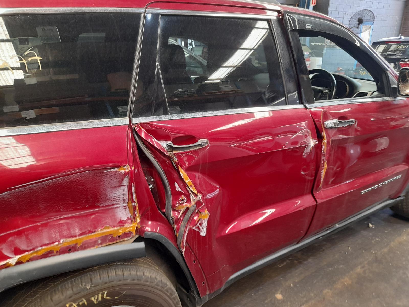 View Auto part Right Rear Side Glass Jeep Grandcherokee 2014