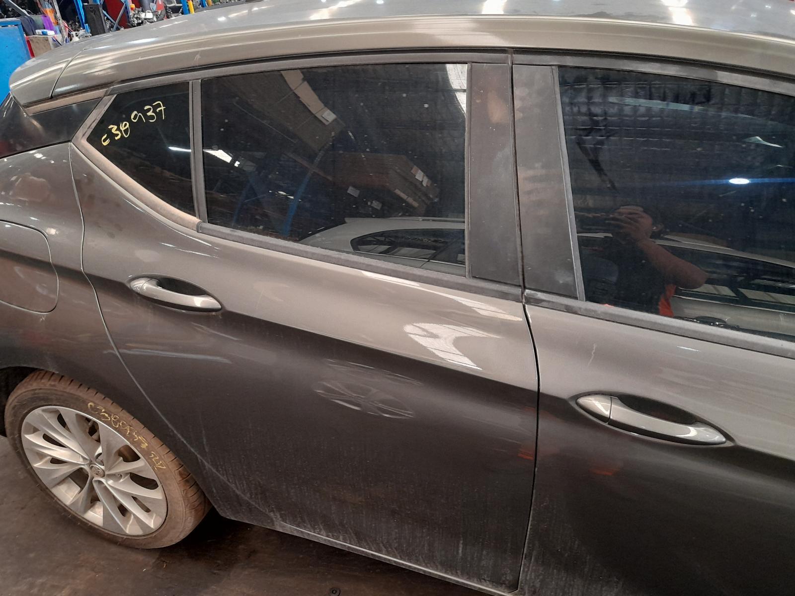 View Auto part Right Rear Door Sliding Holden Astra 2018