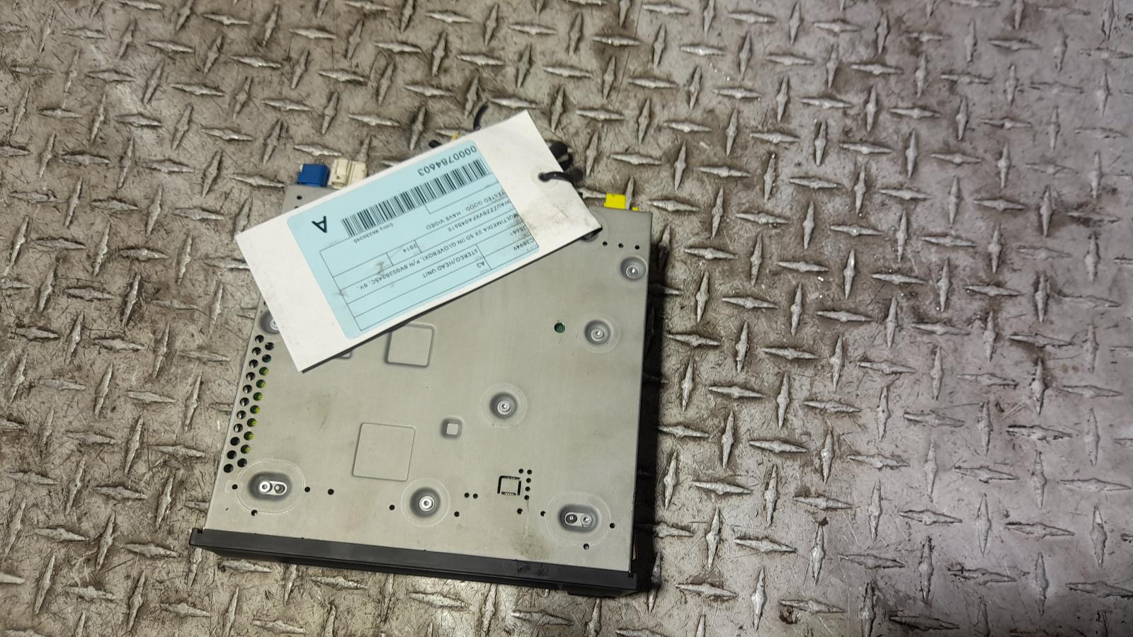 View Auto part Radio/Cd/Dvd/Sat/Tv Audi A3 2014