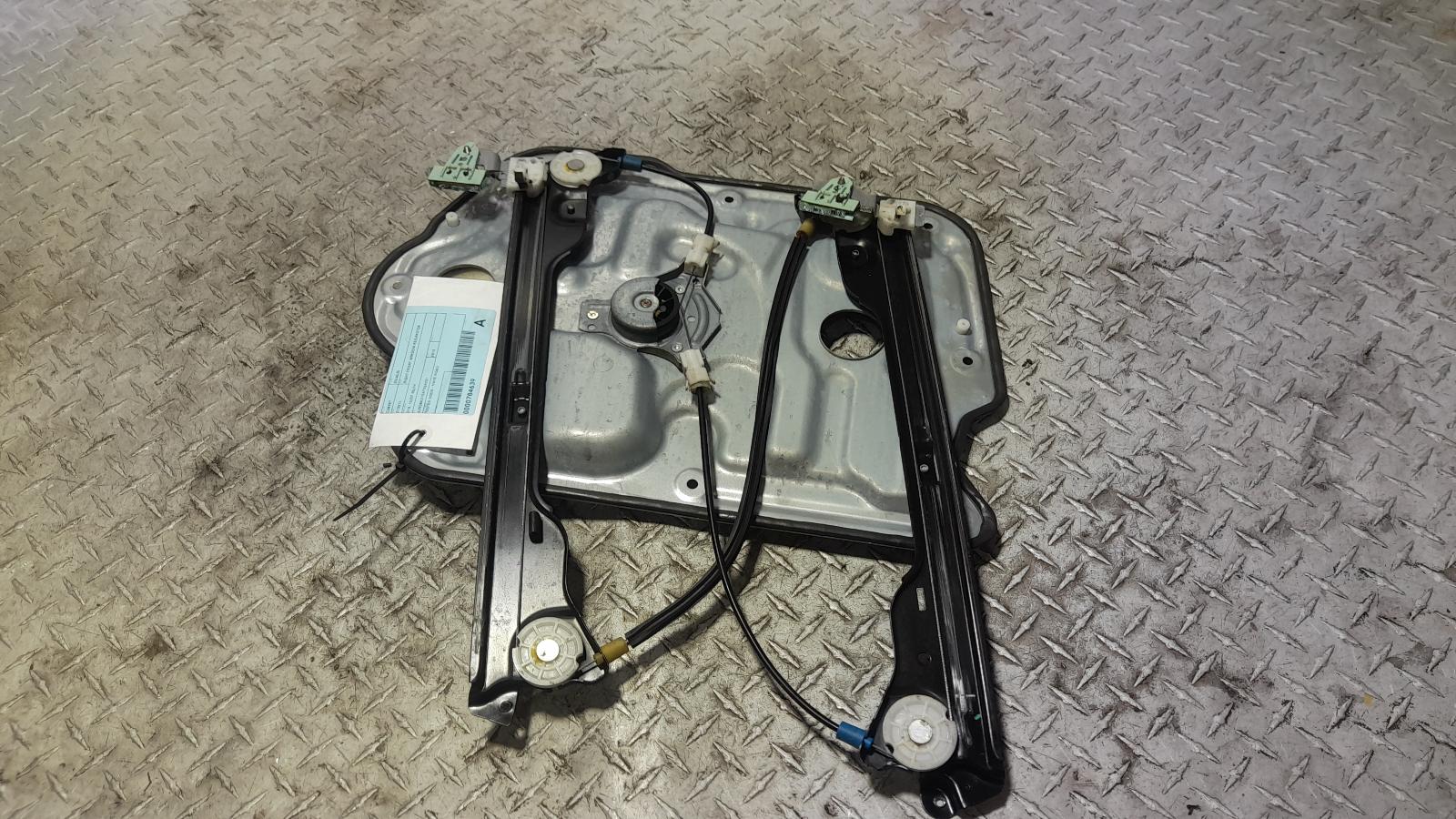 View Auto part Right Front Window Reg/Motor Nissan Dualis 2013
