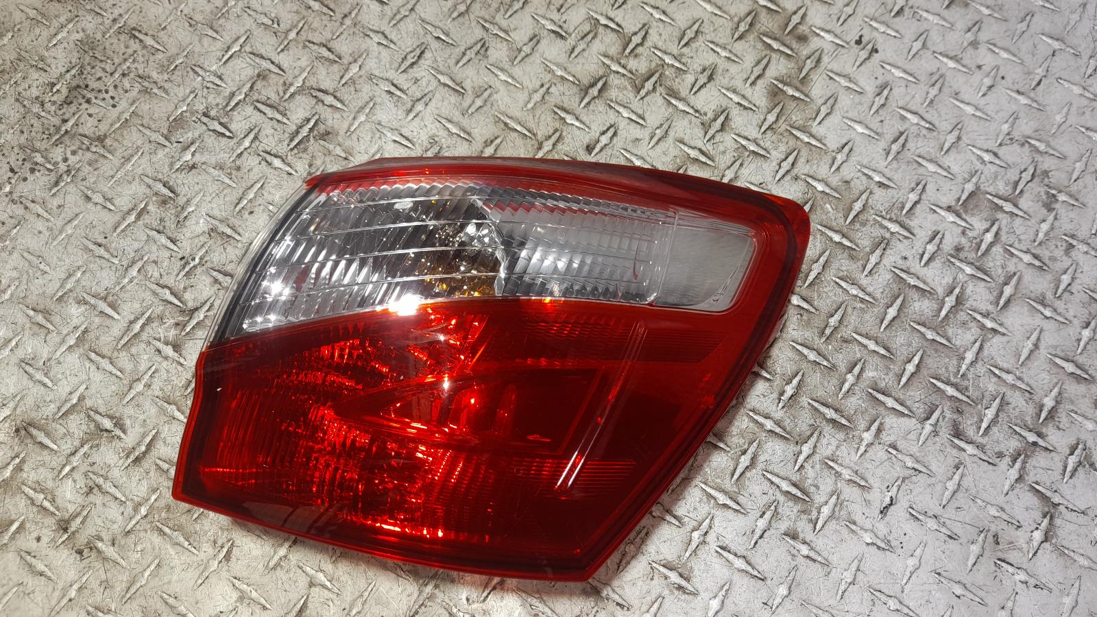 View Auto part Right Taillight Nissan Dualis 2013