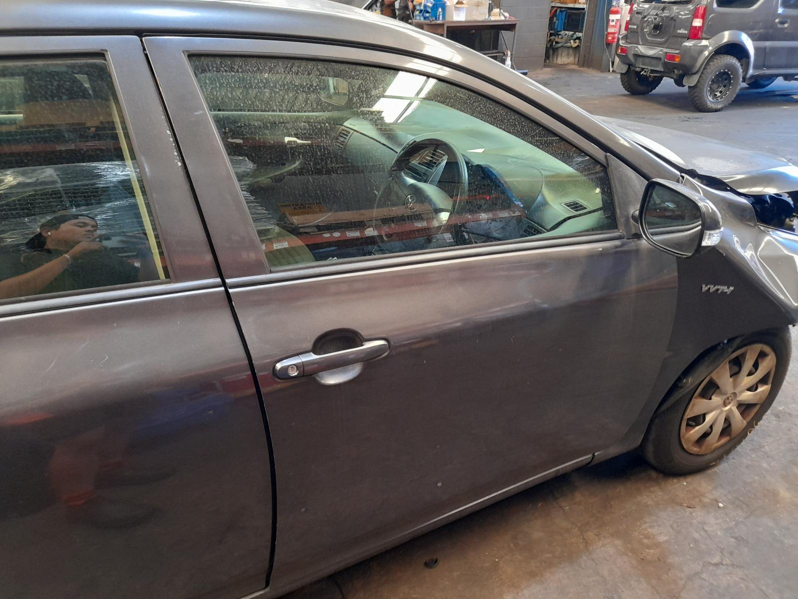 View Auto part Right Front Window Reg/Motor Toyota Corolla 2012