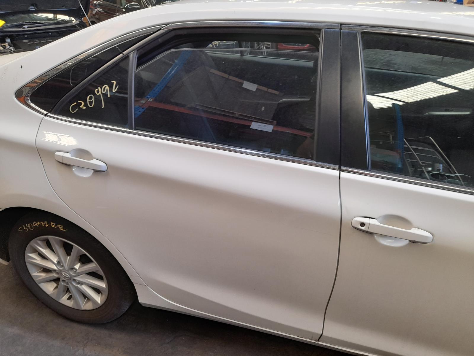 View Auto part Right Rear Wnd Reg/Motor Toyota Camry 2015