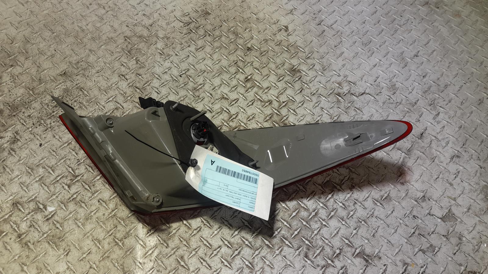 View Auto part Right Taillight Toyota Camry 2015