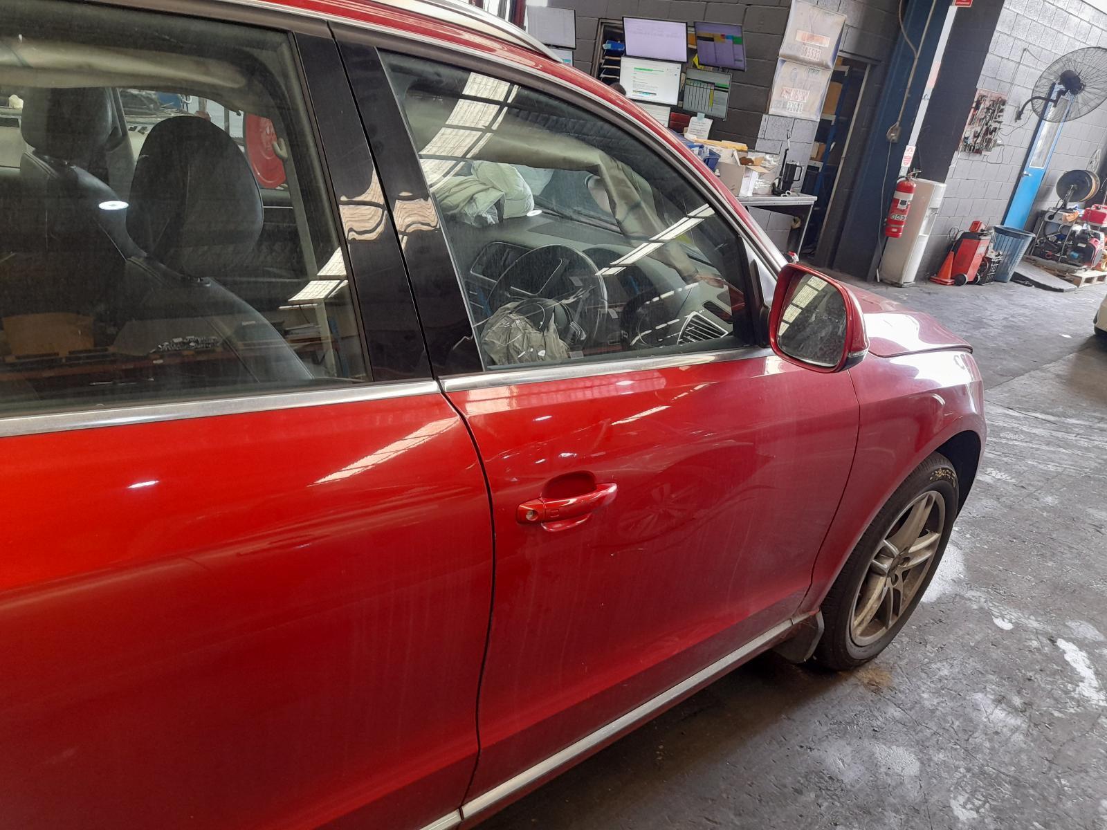 View Auto part Right Front Door Audi Q5 2013