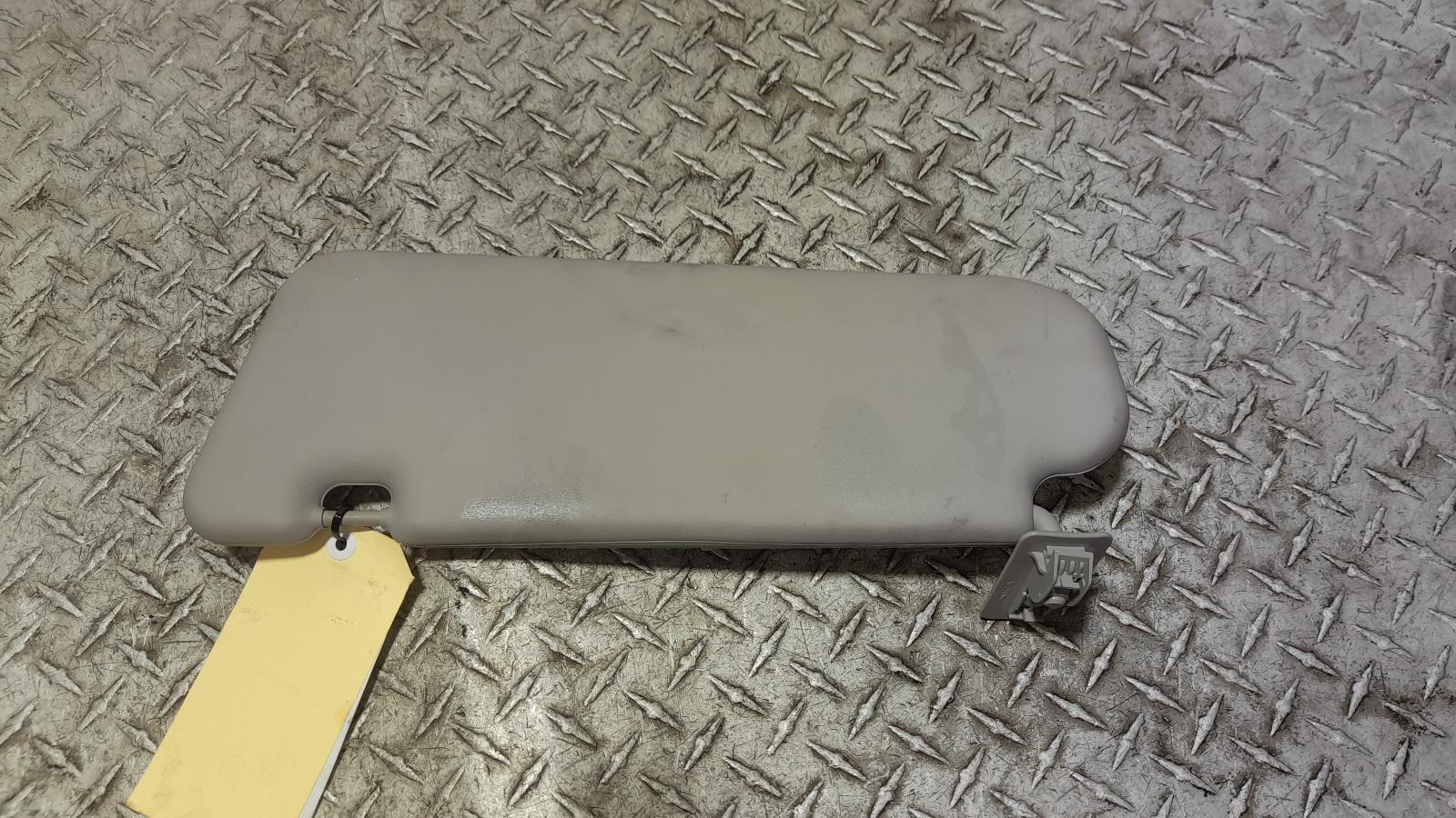 View Auto part Sunvisor Holden Commodore 2015