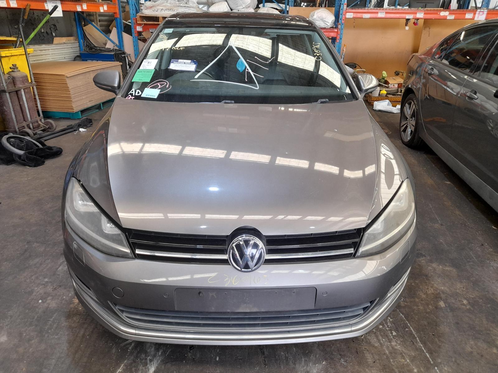 View Auto part Trans/Gearbox Volkswagen Golf 2014