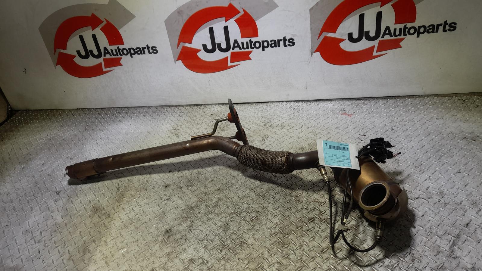 View Auto part Catalytic Converter Volkswagen Golf 2014