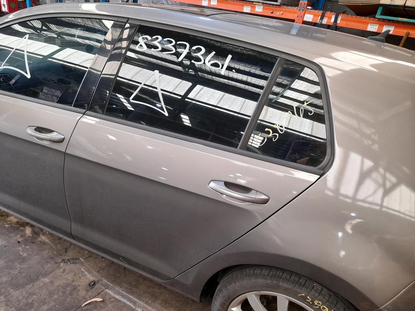 View Auto part Left Rear Door/Sliding Volkswagen Golf 2014