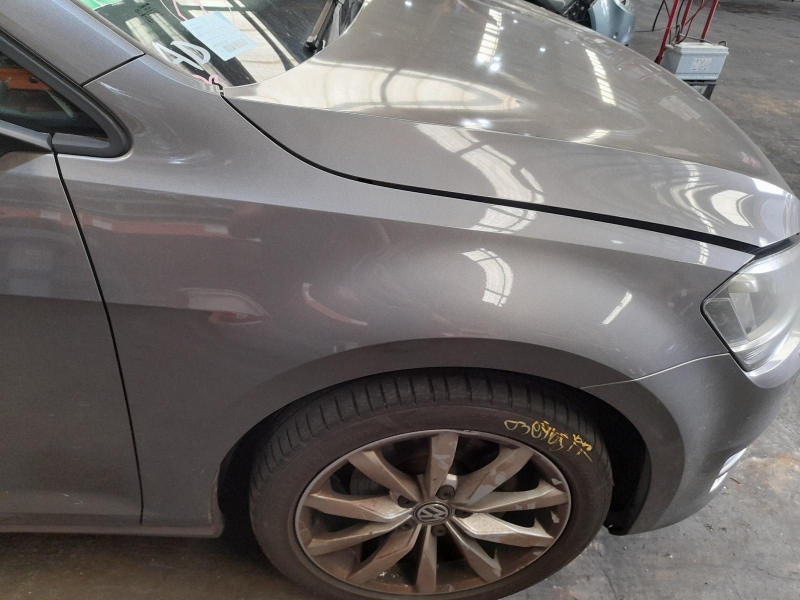 View Auto part Right Guard Volkswagen Golf 2014