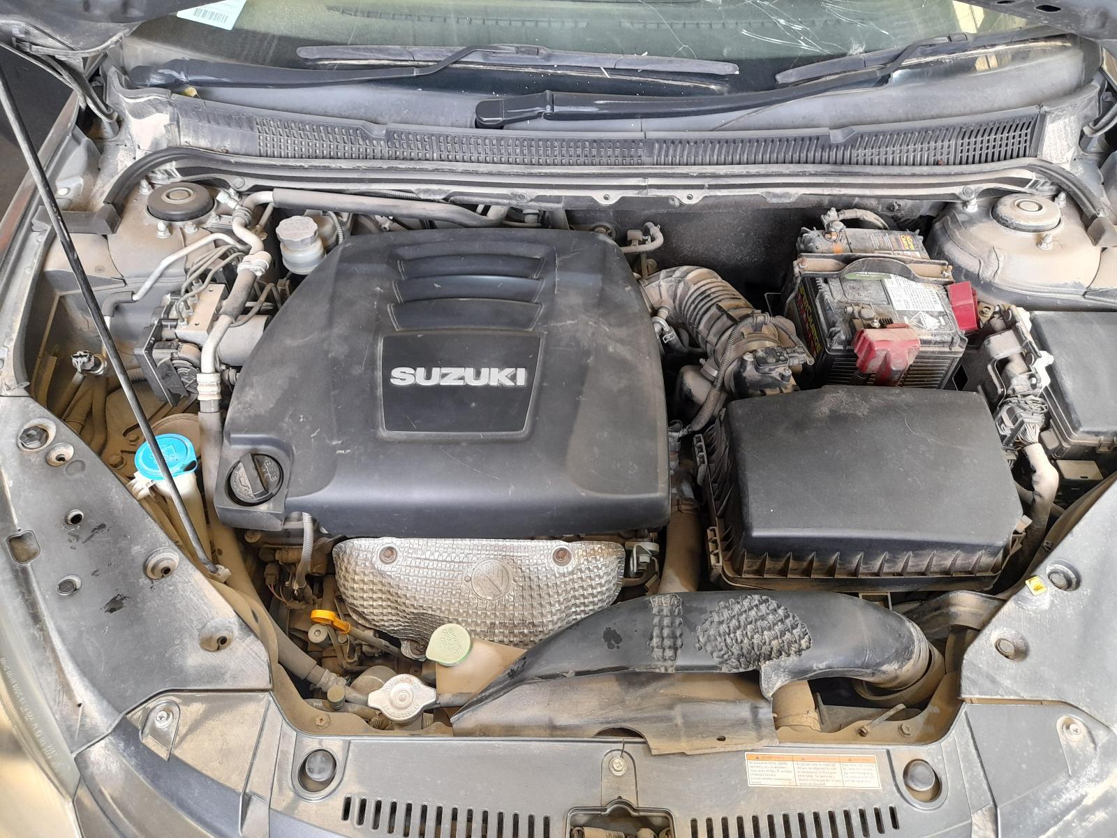 View Auto part Engine Suzuki Kizashi 2012