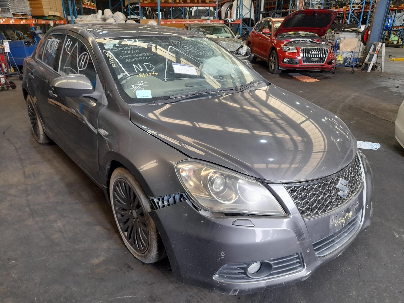 View Auto part Trans/Gearbox Suzuki Kizashi 2012