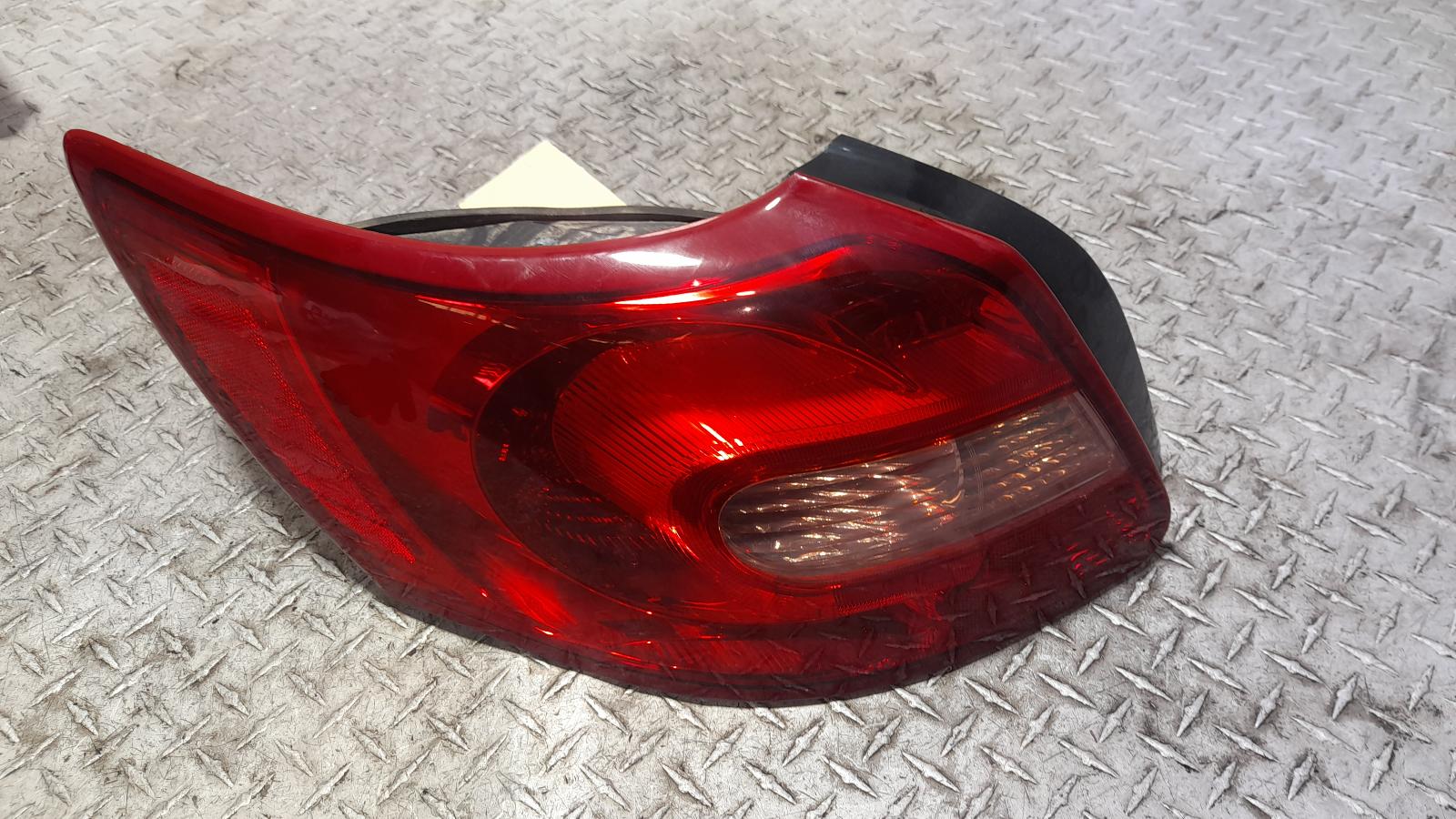 View Auto part Left Taillight Suzuki Kizashi 2012