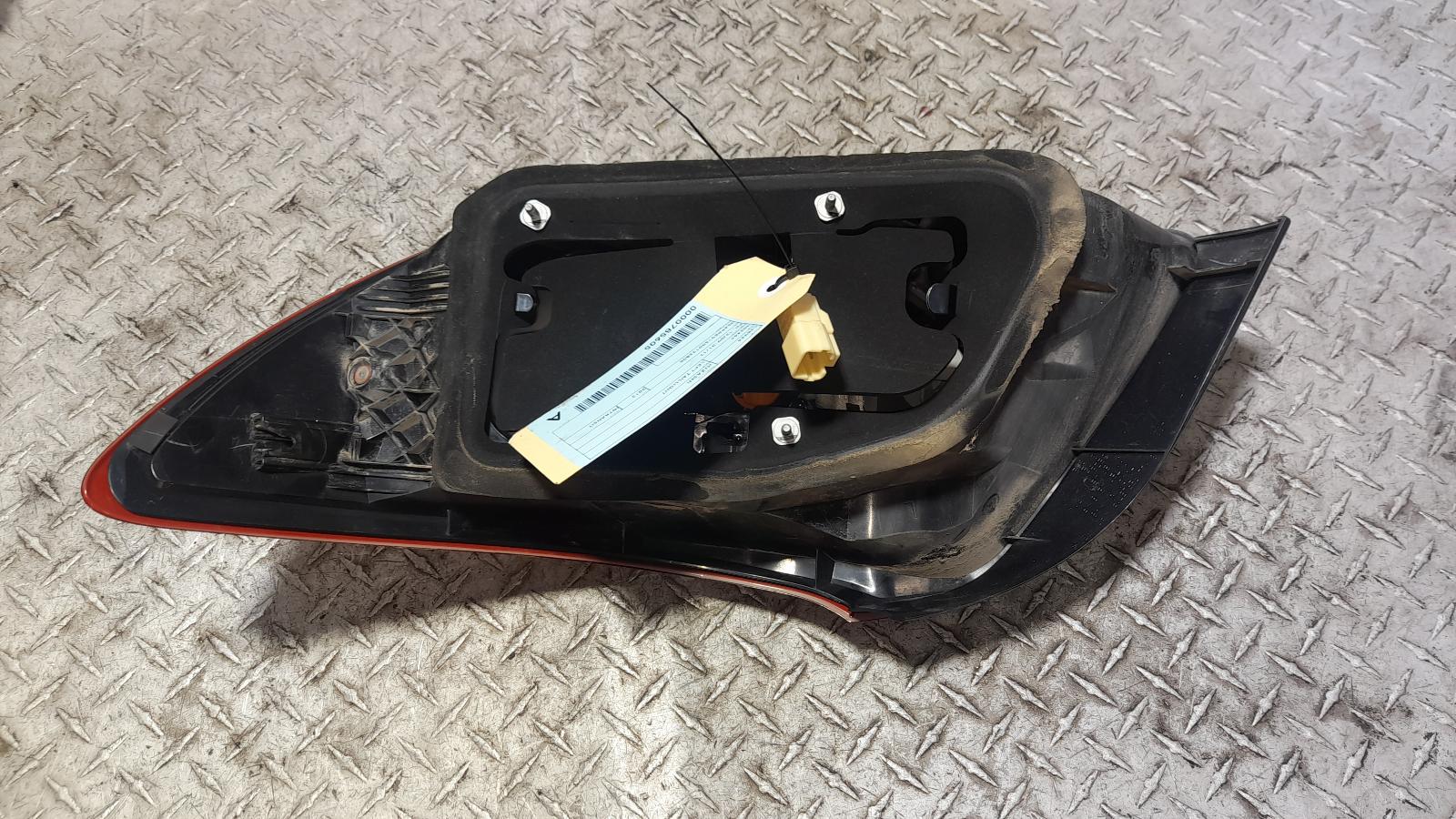 View Auto part Left Taillight Suzuki Kizashi 2012