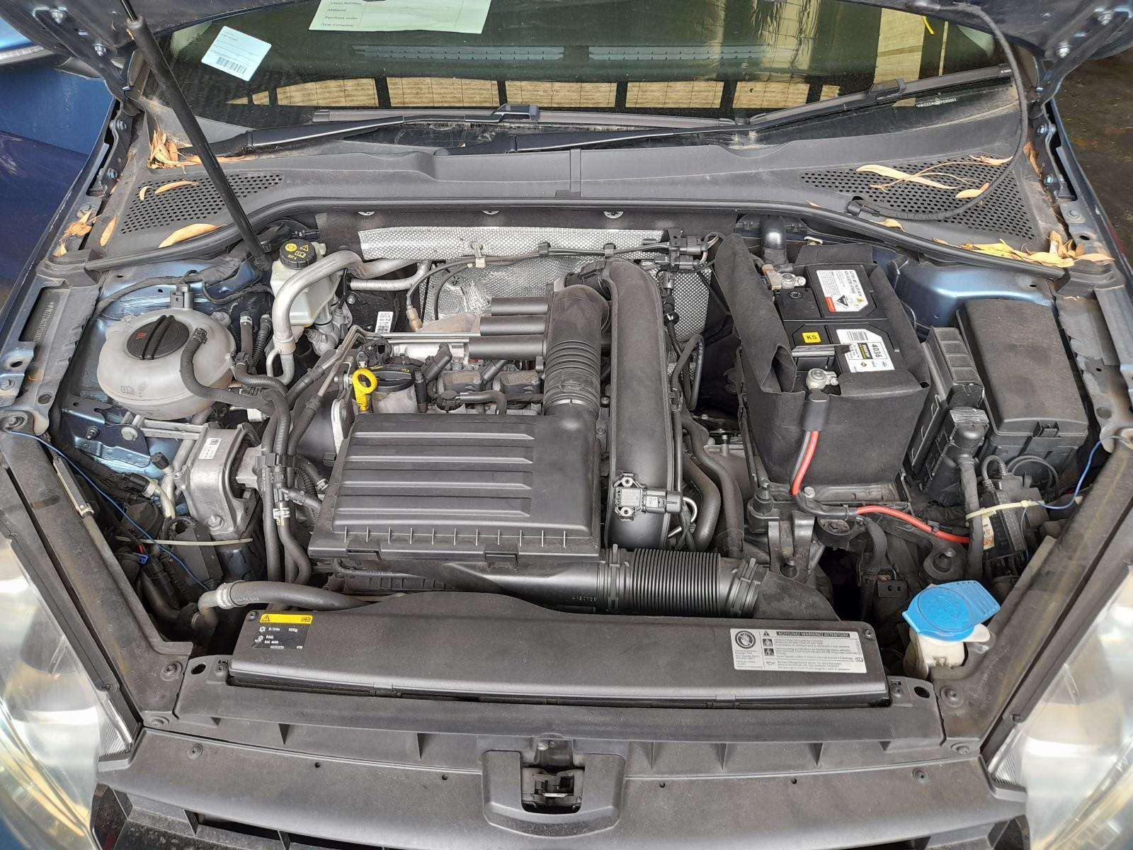 View Auto part Engine Volkswagen Golf 2014