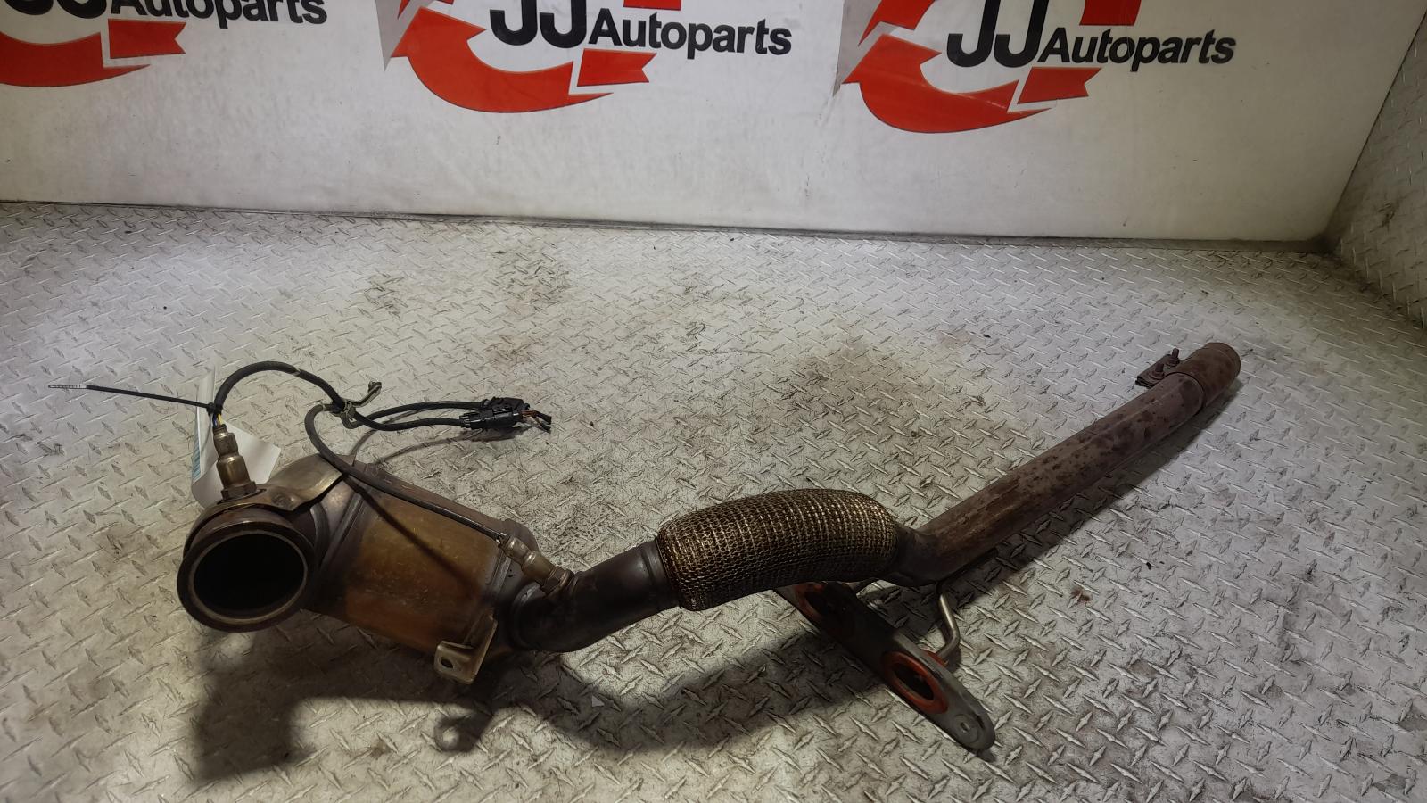 View Auto part Catalytic Converter Volkswagen Golf 2014