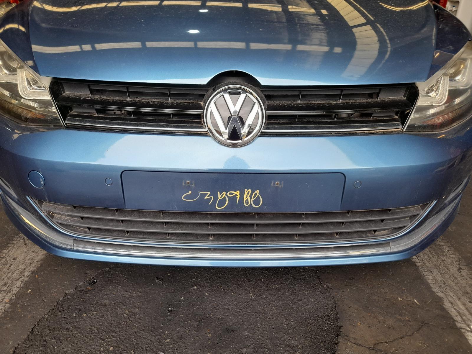 View Auto part Grille Volkswagen Golf 2014