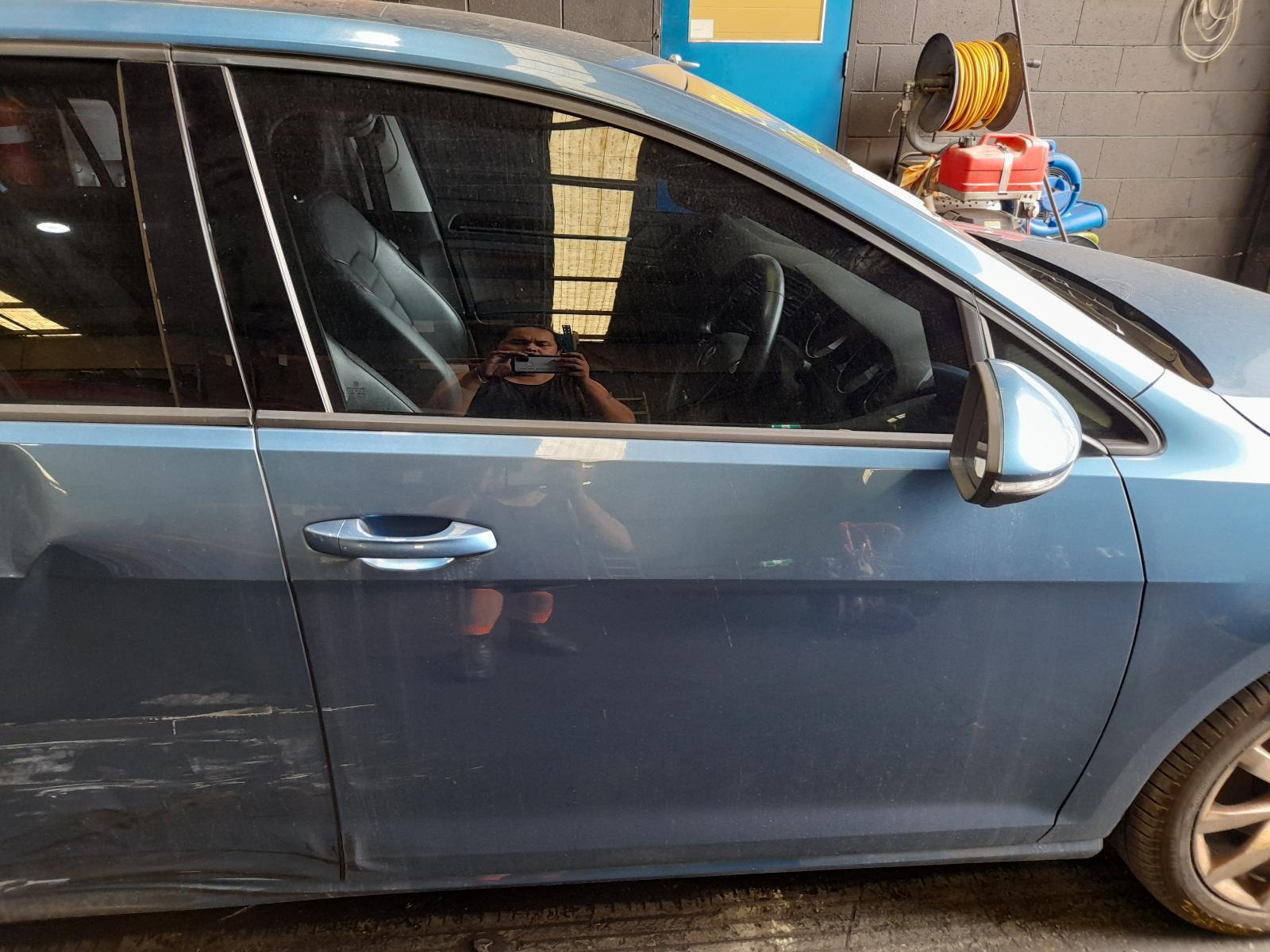 View Auto part Right Front Door Window Volkswagen Golf 2014