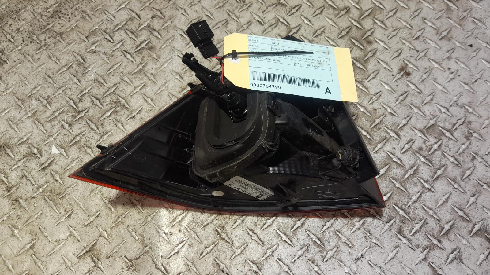 View Auto part Right Taillight Volkswagen Golf 2014
