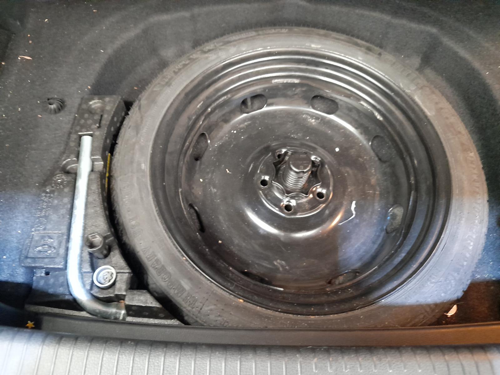 View Auto part Wheel Standard/Steel Volkswagen Golf 2014