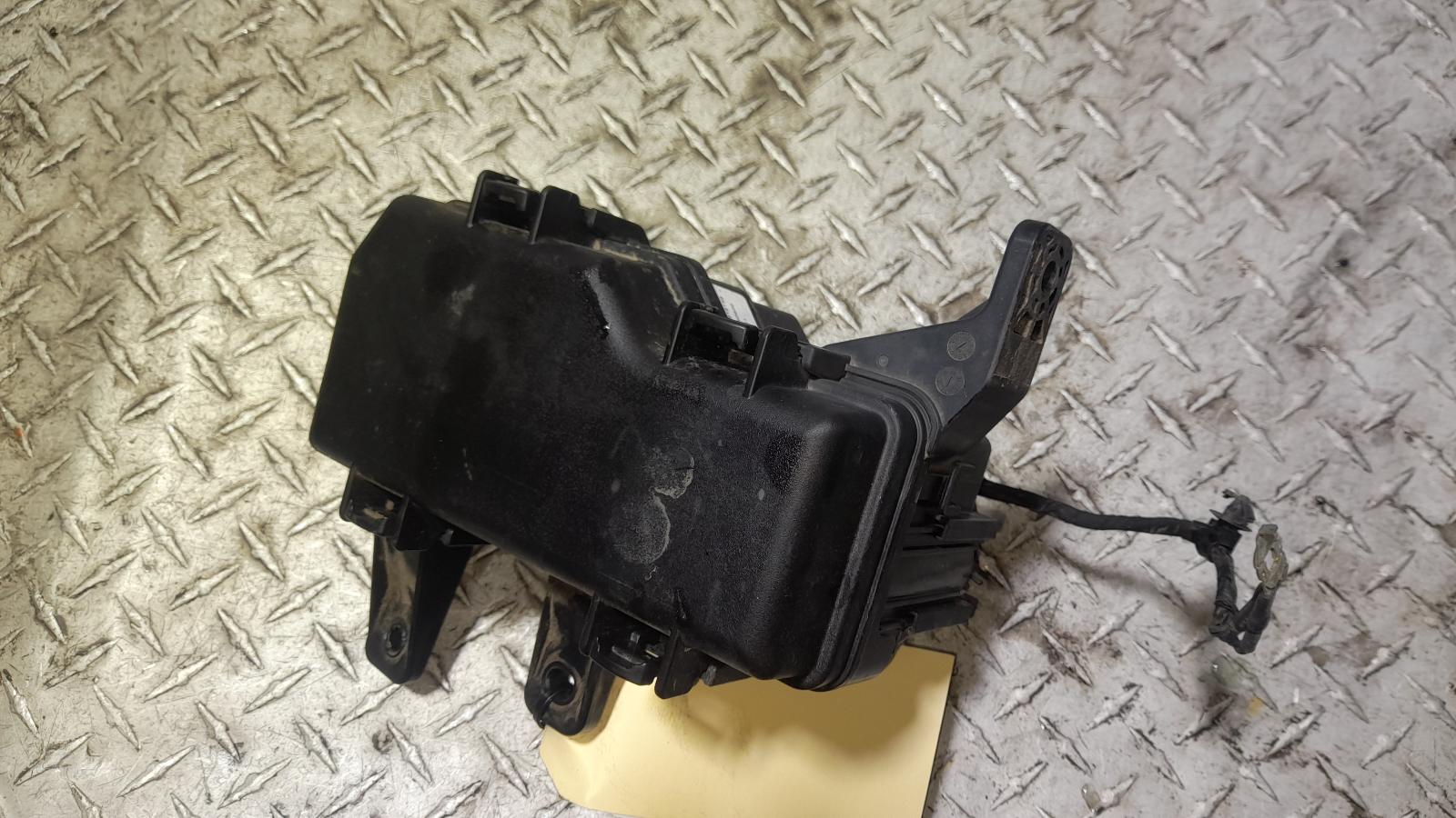 View Auto part Fuse Box Hyundai Iload/imax 2016