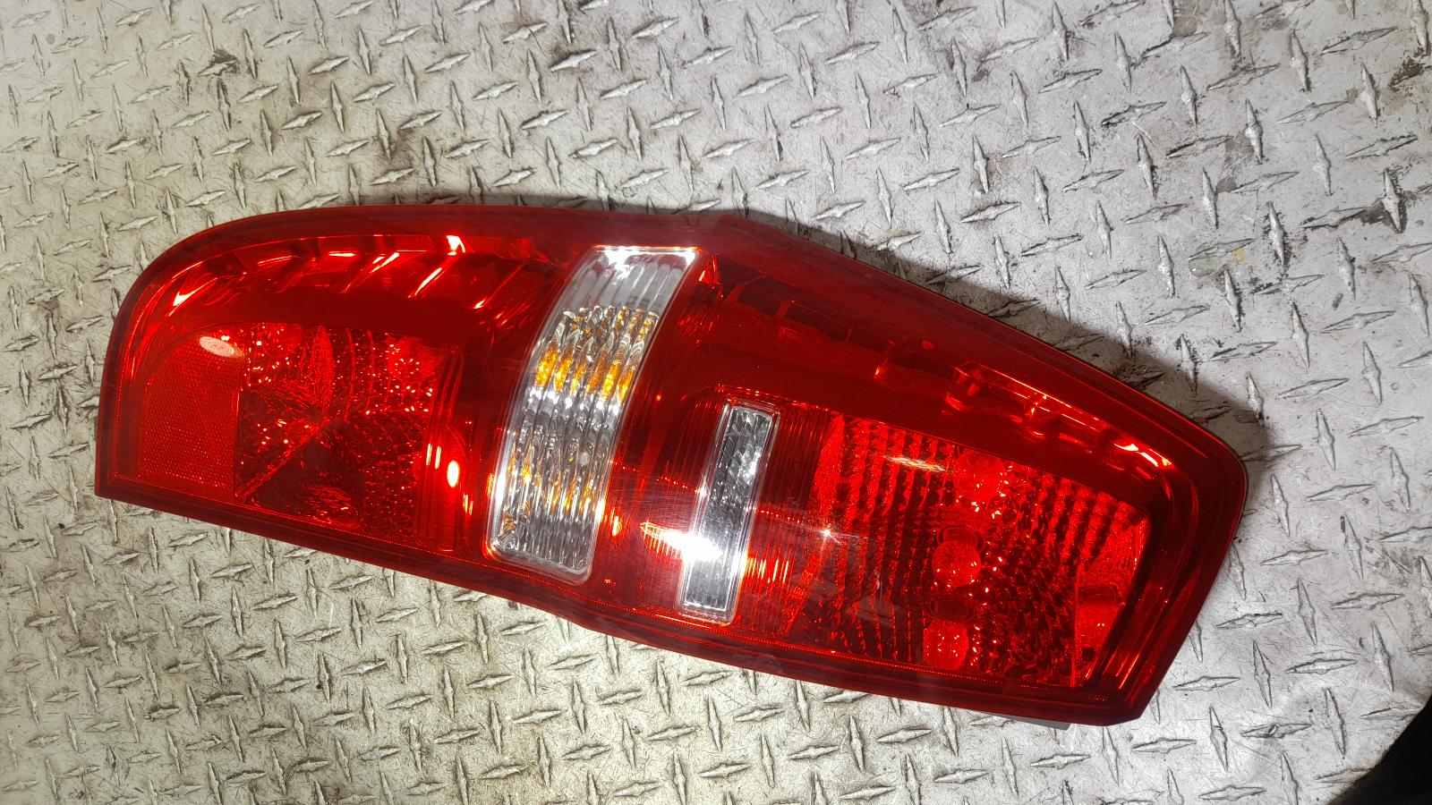 View Auto part Left Taillight Hyundai Iload/imax 2016