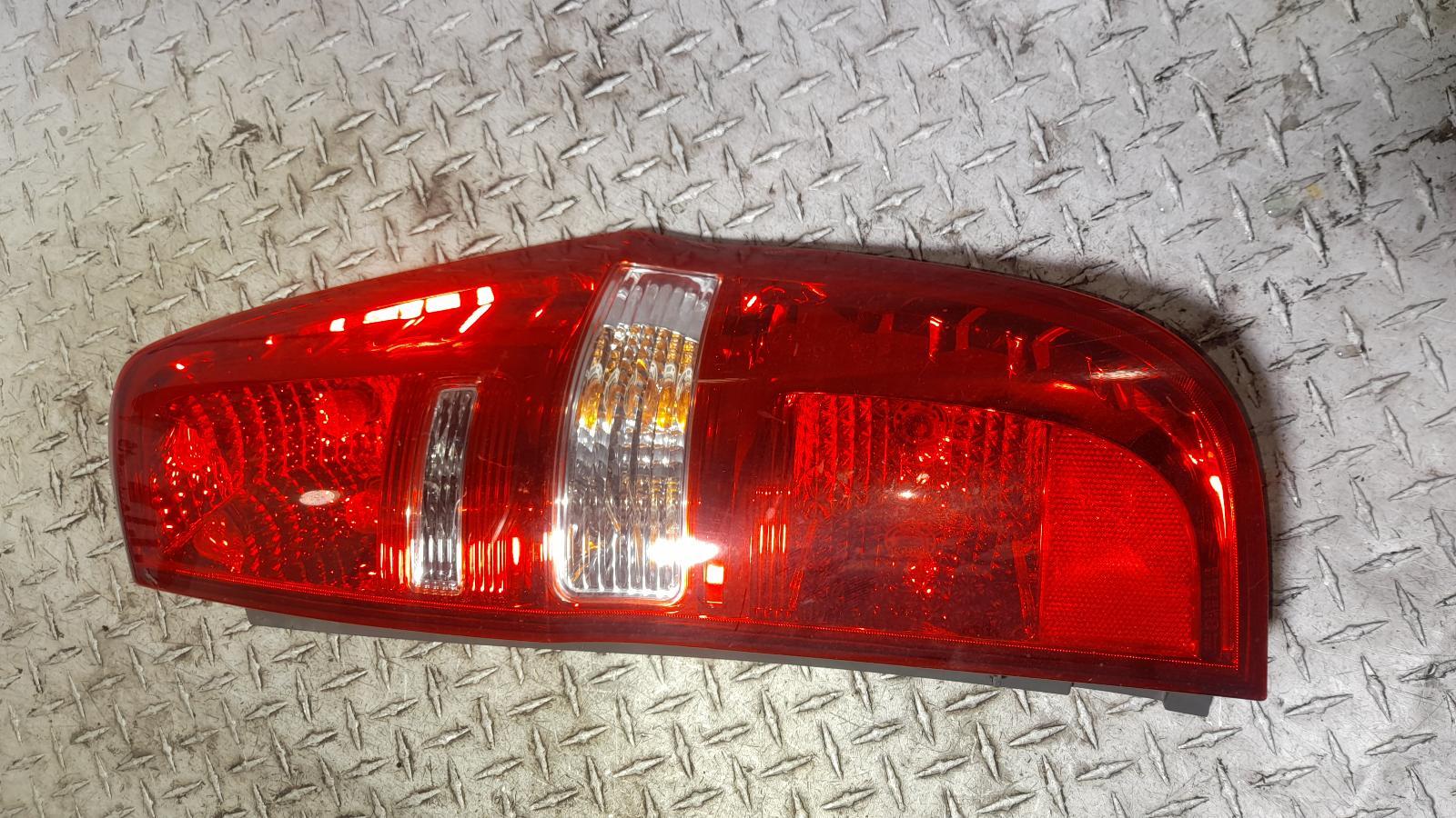 View Auto part Right Taillight Hyundai Iload/imax 2016