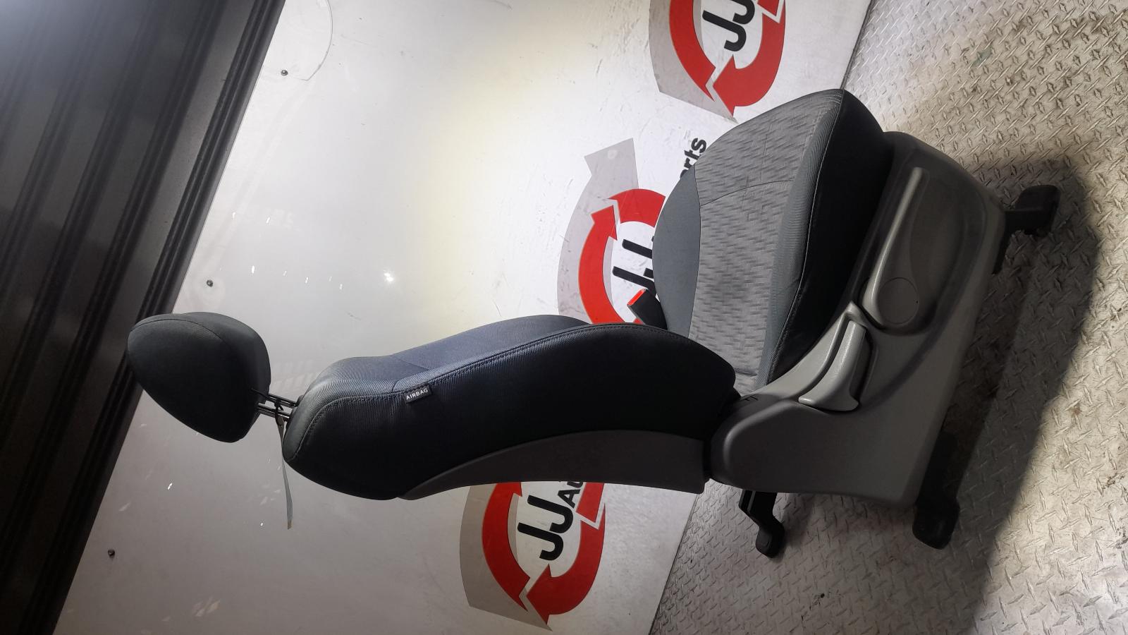 View Auto part Front Seat Hyundai Iload/imax 2016