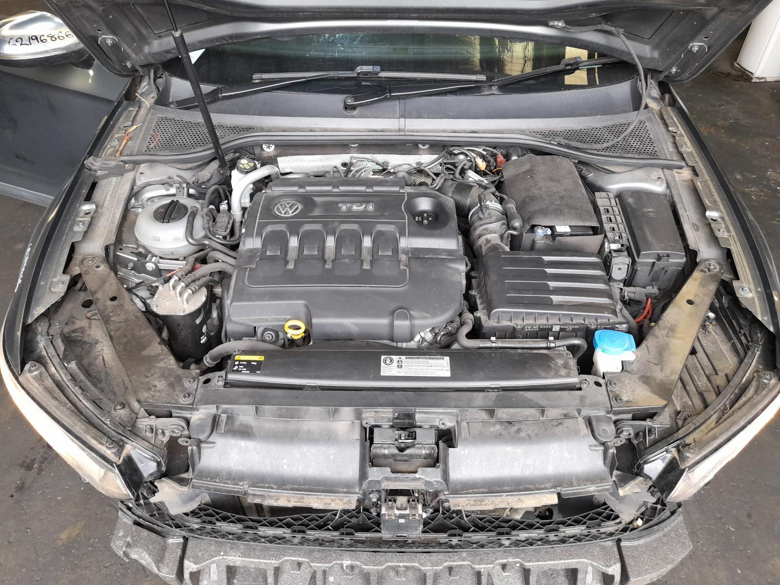 View Auto part Engine Volkswagen Passat 2016