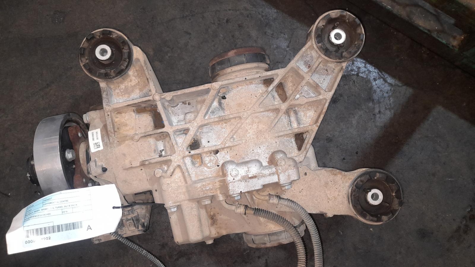 View Auto part Differential Centre Volkswagen Passat 2016