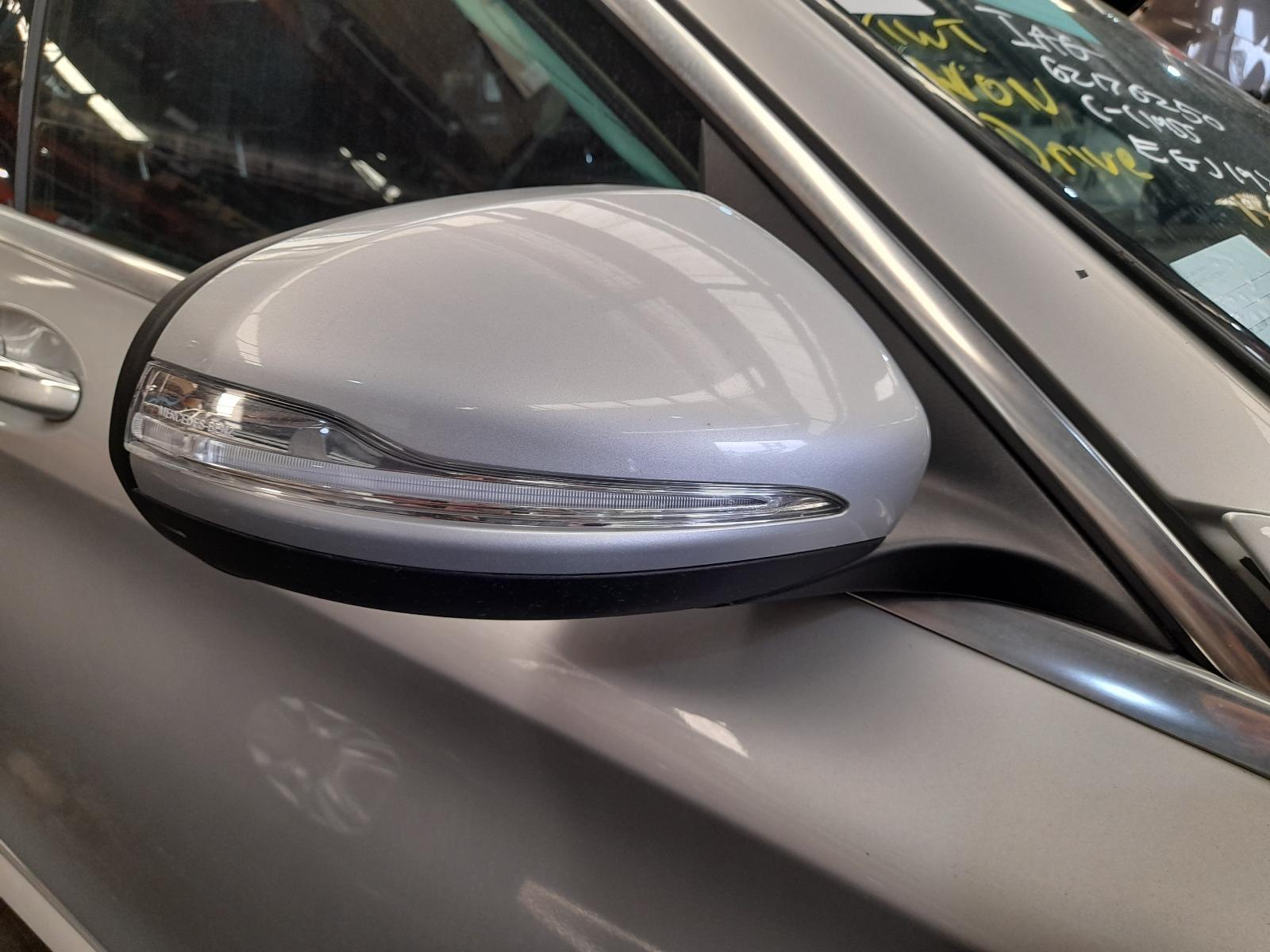 View Auto part Right Door Mirror Mercedes C Class 2014