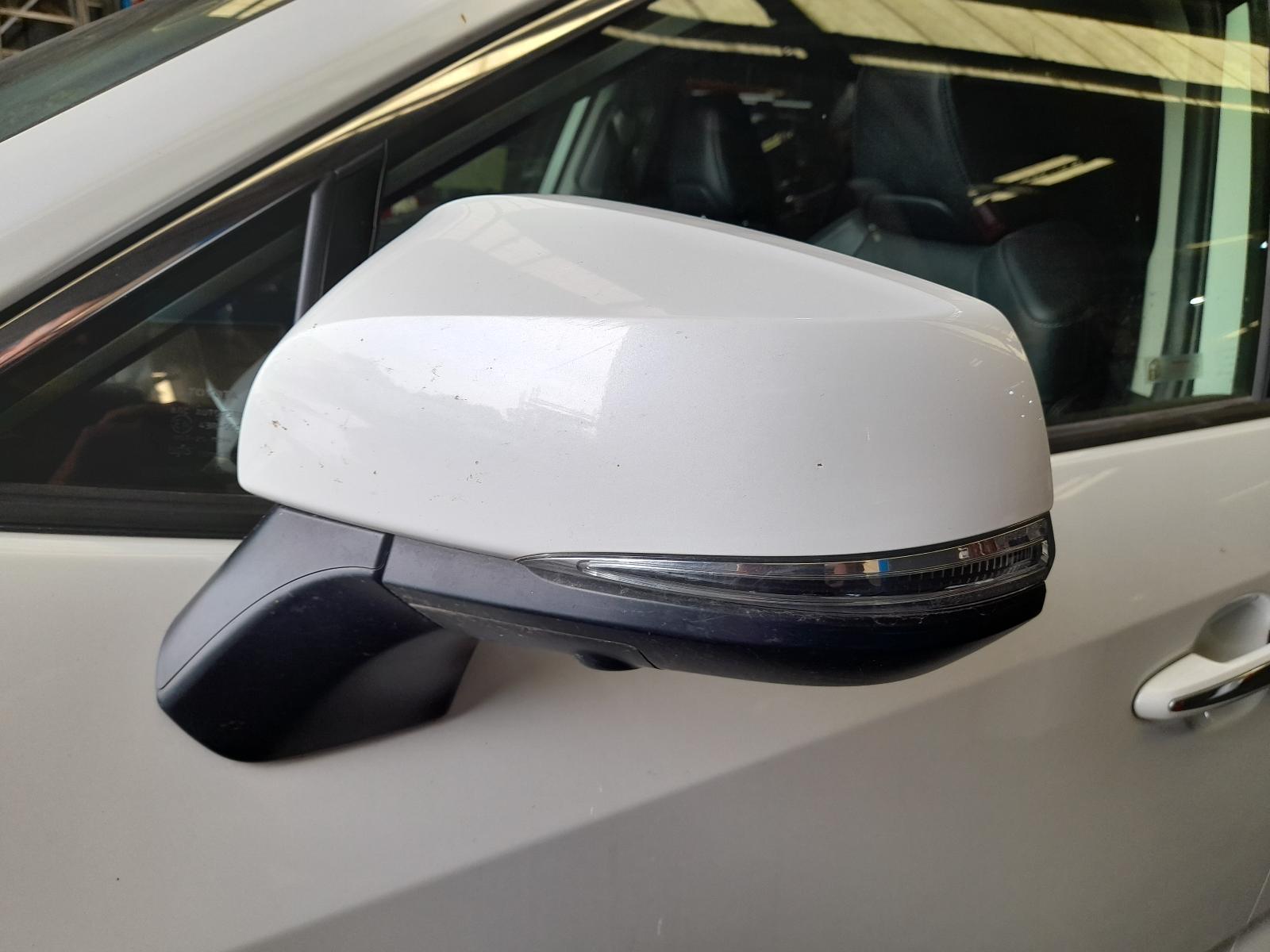 View Auto part Left Door Mirror Toyota Rav4 2021