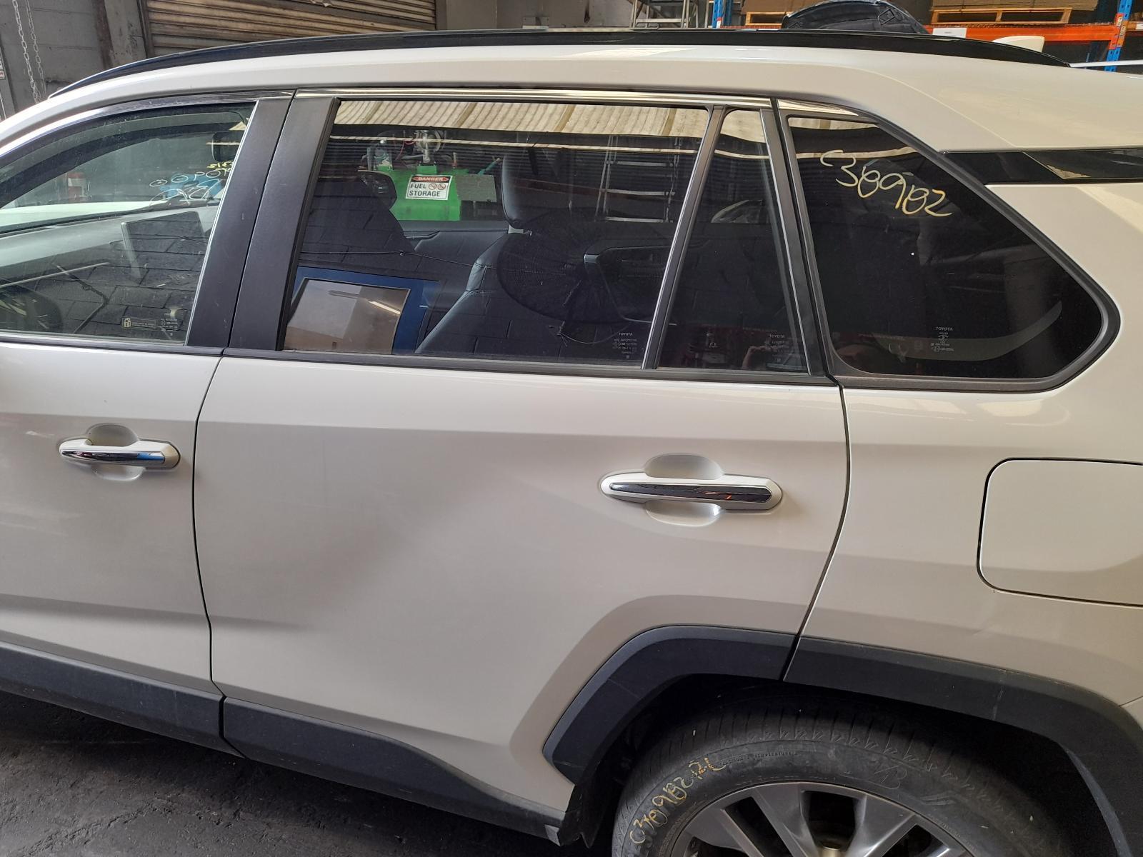 View Auto part Left Rear Door/Sliding Toyota Rav4 2021