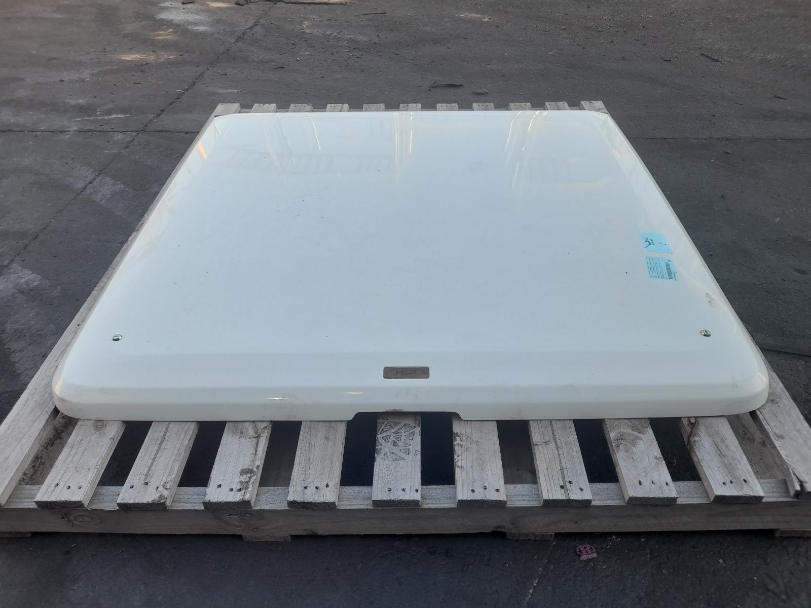 View Auto part Tonneau/Cover Holden Colorado 2018