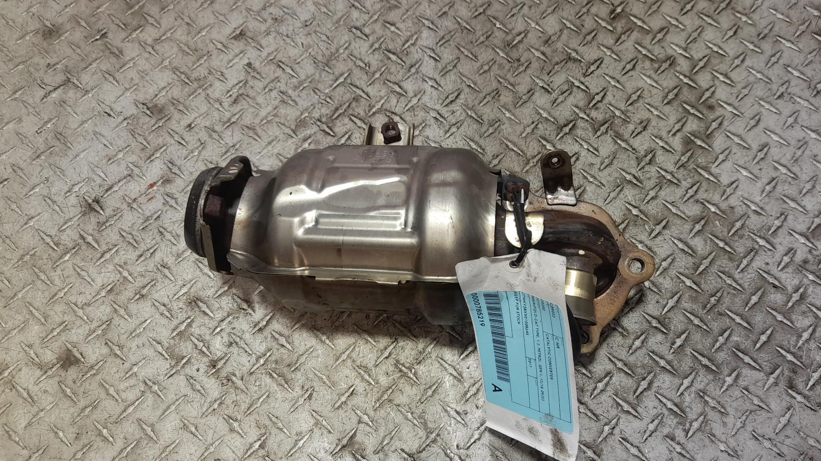 View Auto part Catalytic Converter Toyota C-hr 2017