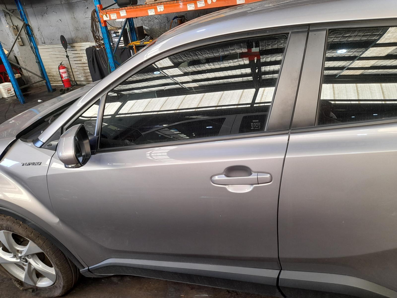 View Auto part Left Front Window Reg/Motor Toyota C-hr 2017