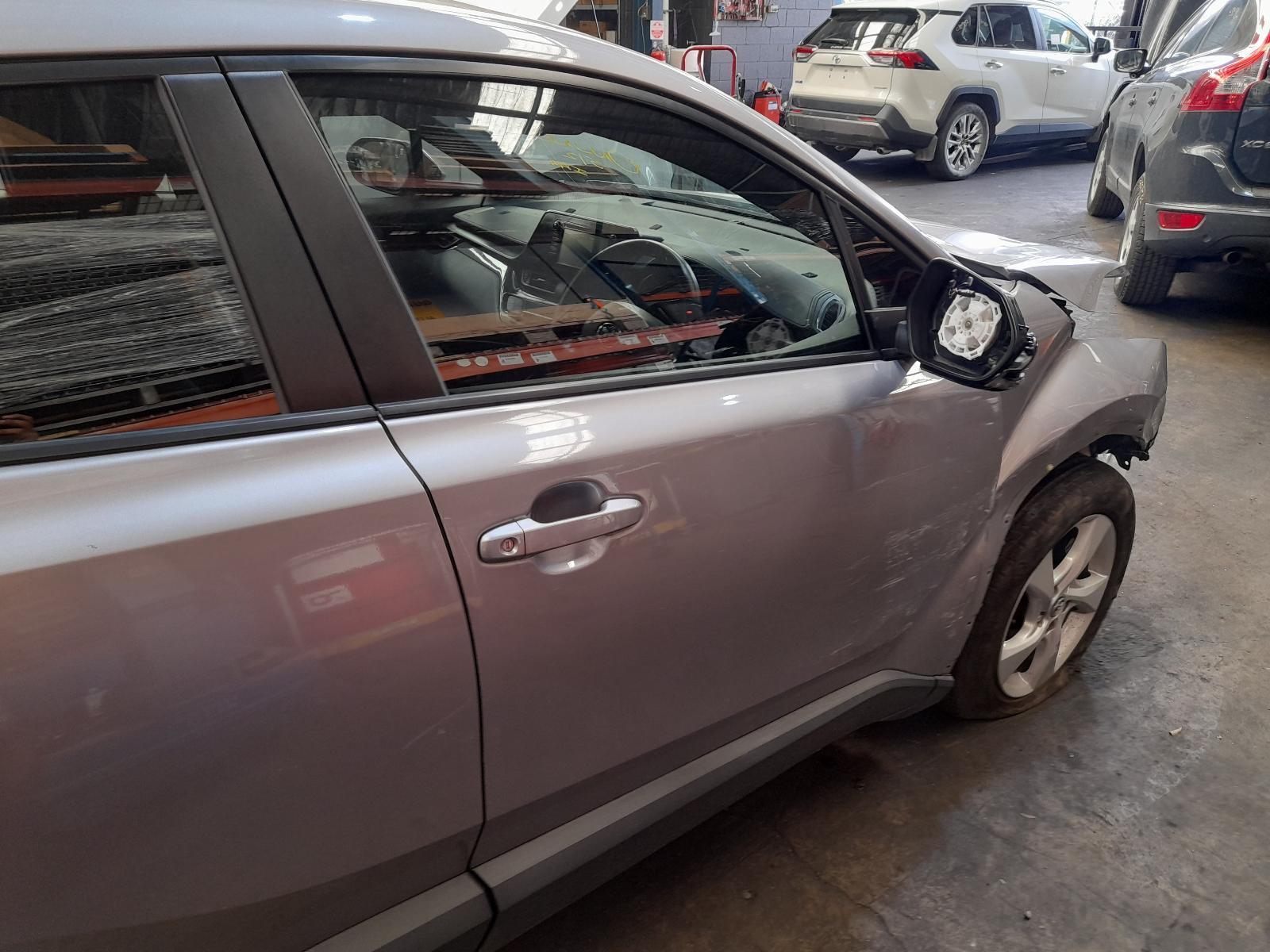 View Auto part Right Front Door Window Toyota C-hr 2017