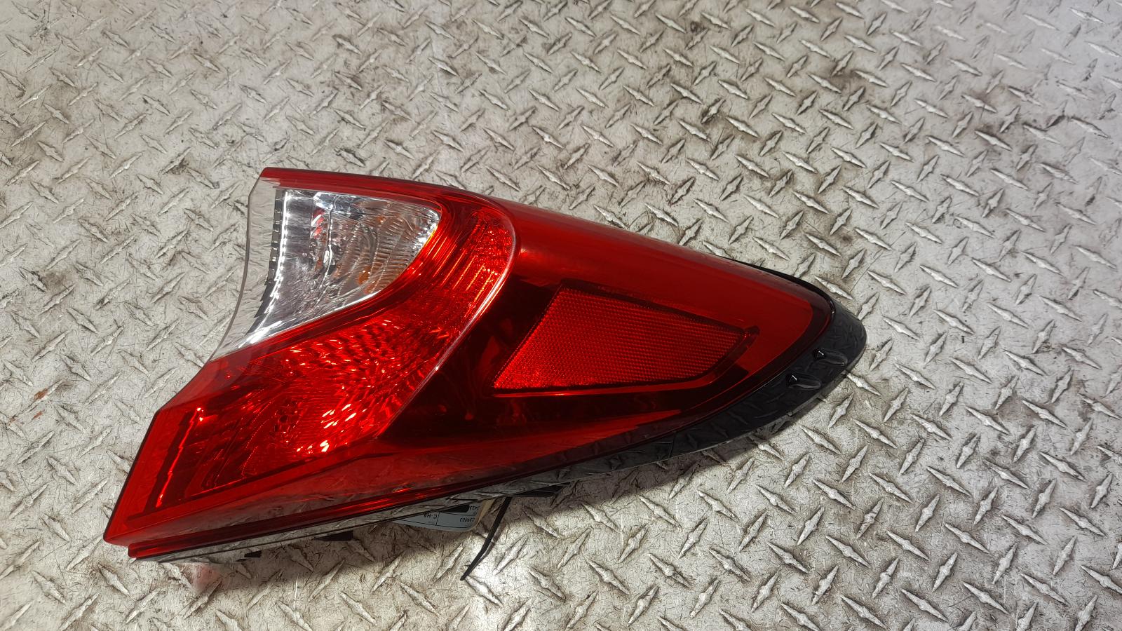 View Auto part Right Taillight Toyota C-hr 2017